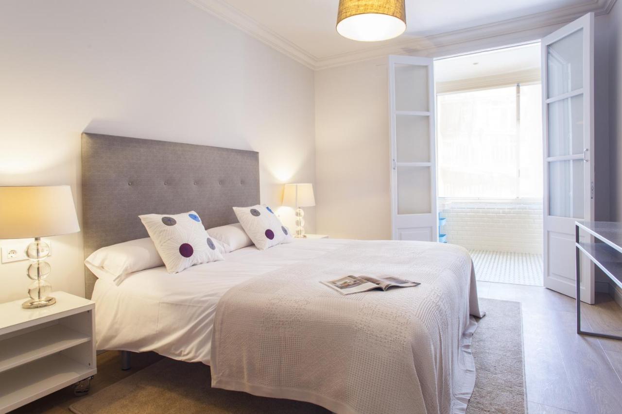 Ola Living Broto Apartment Barcelona Luaran gambar